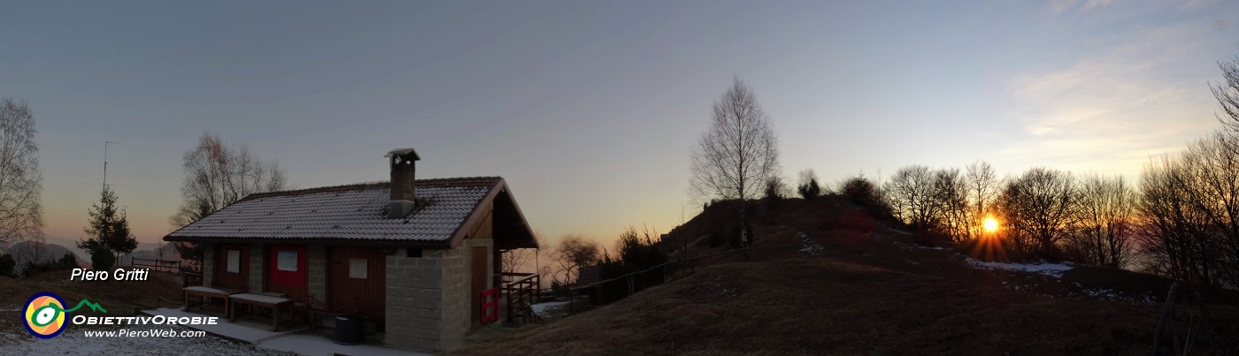 97 Tramonto al Rif. 'I Lupi' sul Pizzo Cerro.jpg